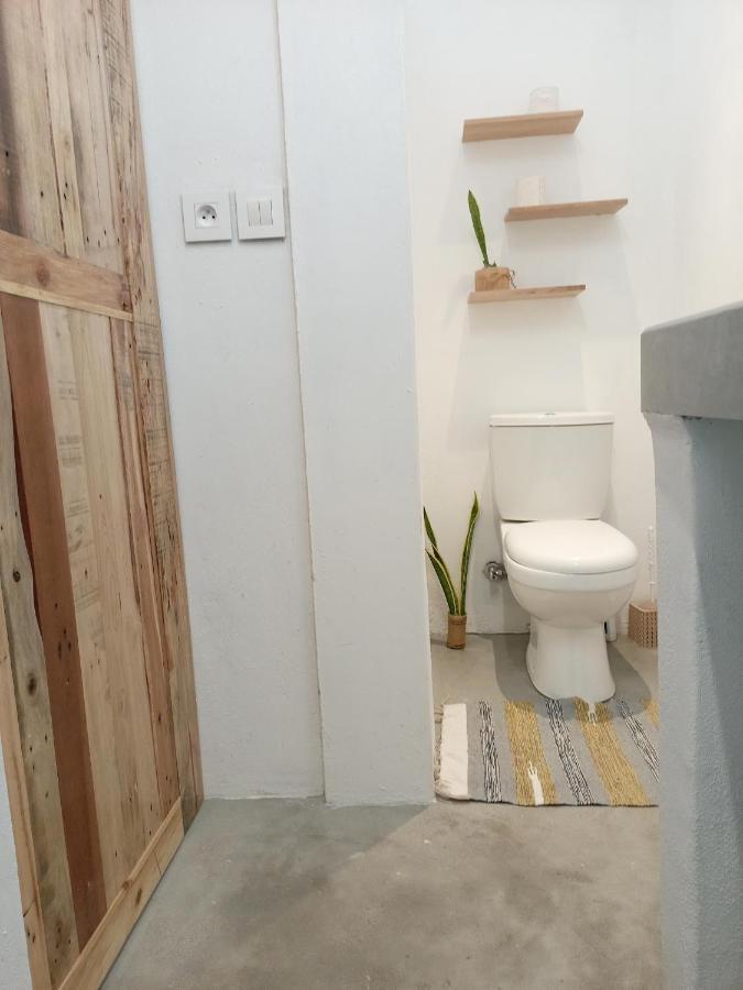 Nouvelle Découverte Izava Lodge מראה חיצוני תמונה