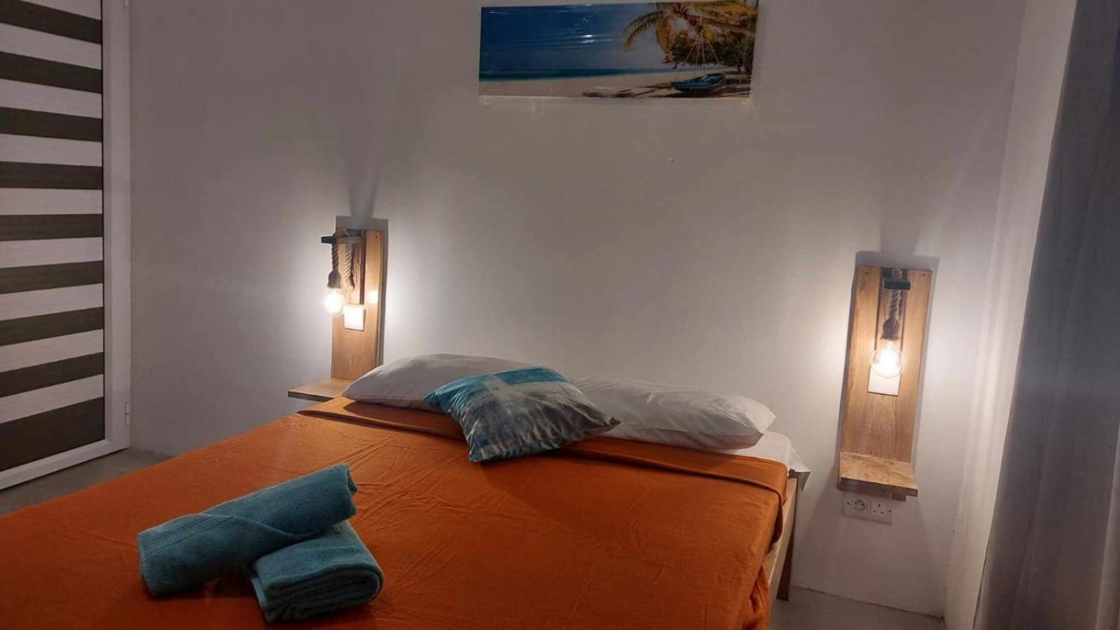 Nouvelle Découverte Izava Lodge מראה חיצוני תמונה